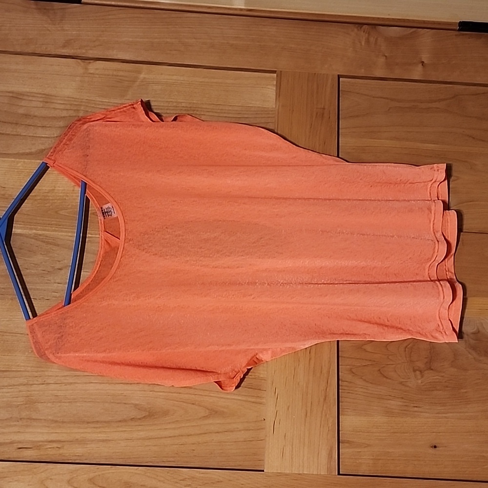 Soybu sheer top size medium